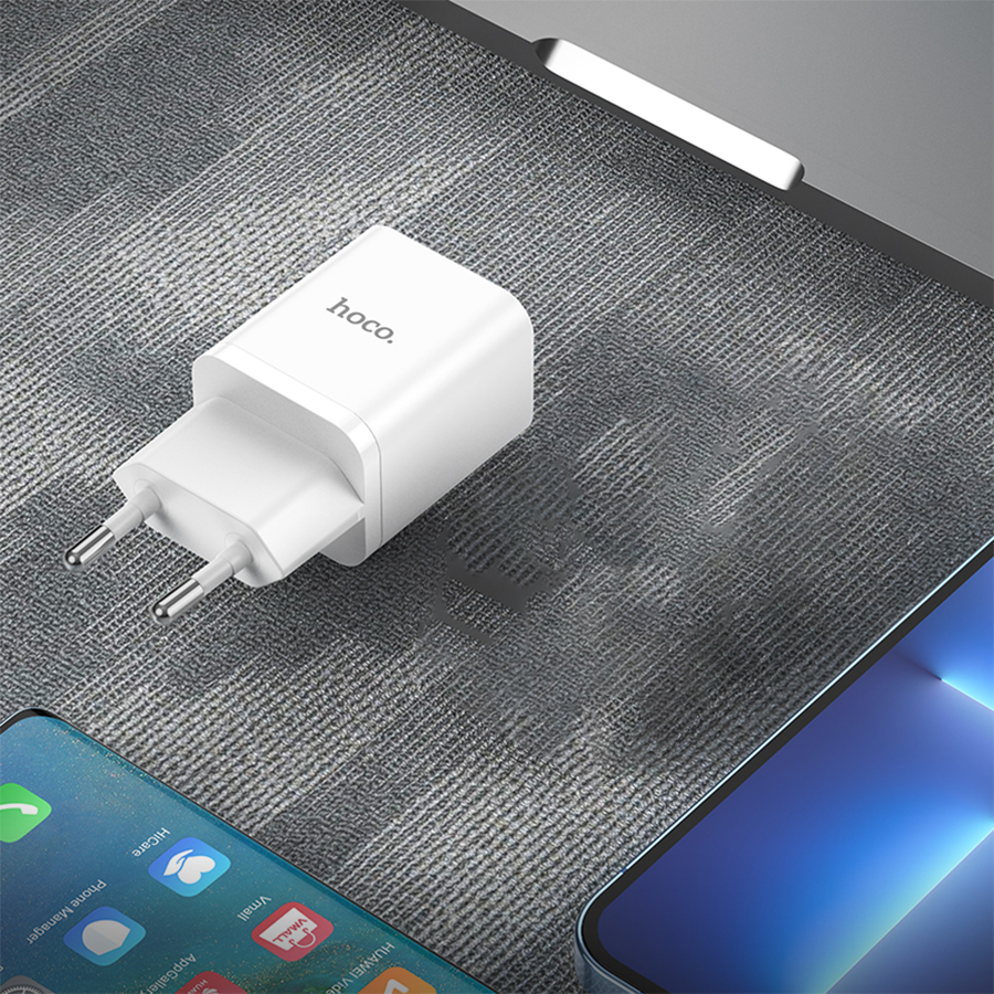 Сетевое зарядное устройство HOCO N26 Maxim 1xUSB, 3.0A, 18W, белый фото