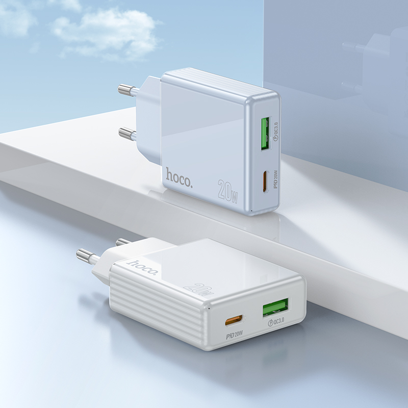 Сетевое зарядное устройство HOCO C142A Direct 1xUSB + 1xUSB-C с Кабелем Type-C - Type-C, 3A, 20W, белый фото