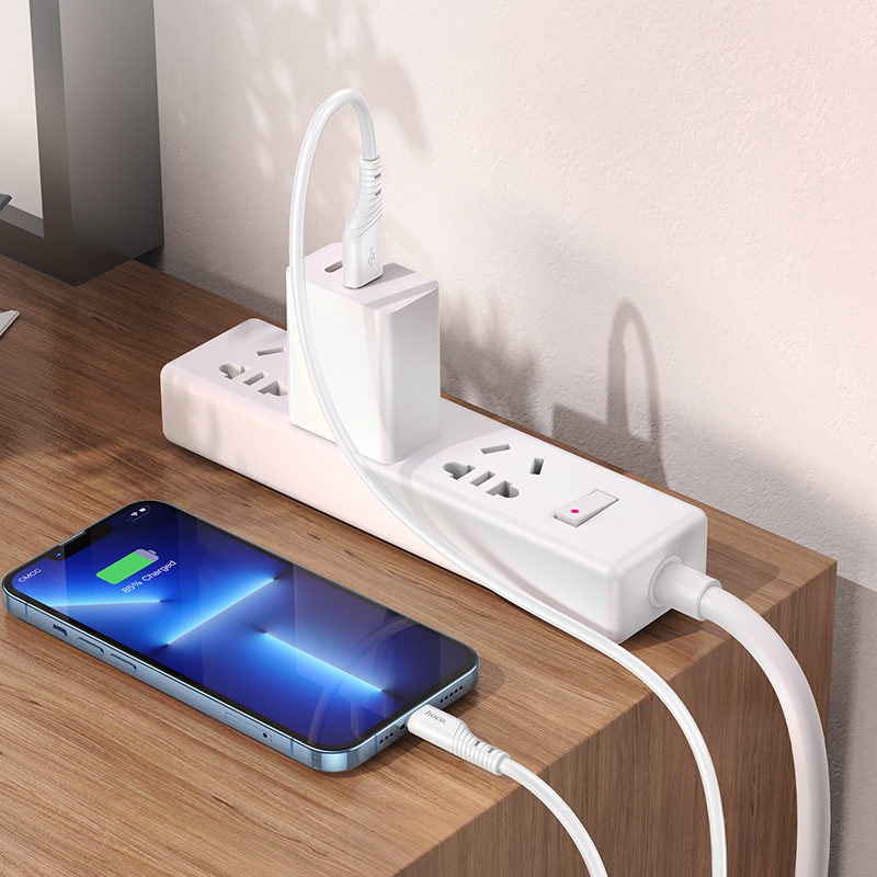 Кабель USB HOCO X97 Crystal USB - Lightning, 2.4А, 1 м, белый фото