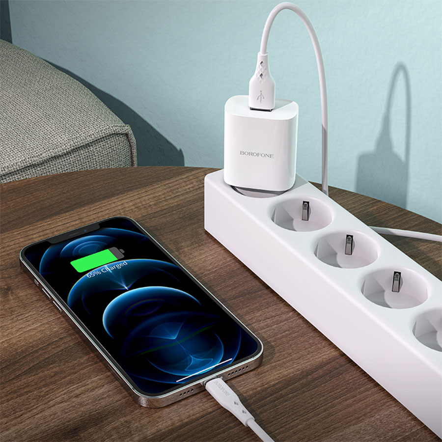 Сетевое зарядное устройство BOROFONE BN1 Innovative 1xUSB с Кабелем USB - Lightning, 2.1A, 5W, белый фото