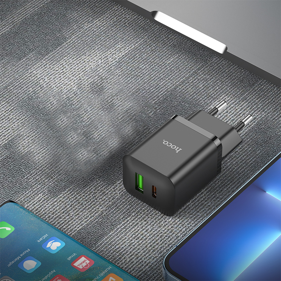 Сетевое зарядное устройство HOCO N28 Founder 1xUSB + 1xUSB-C, 20W, черный фото