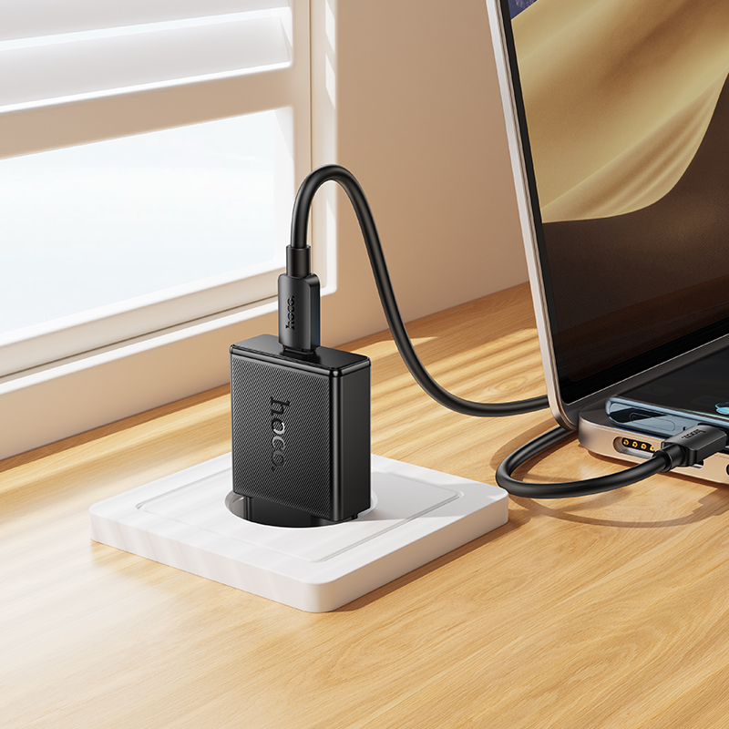 Сетевое зарядное устройство HOCO N74 Speed 1xUSB-C с Кабелем Type-C - Type-C, 25W, черный фото