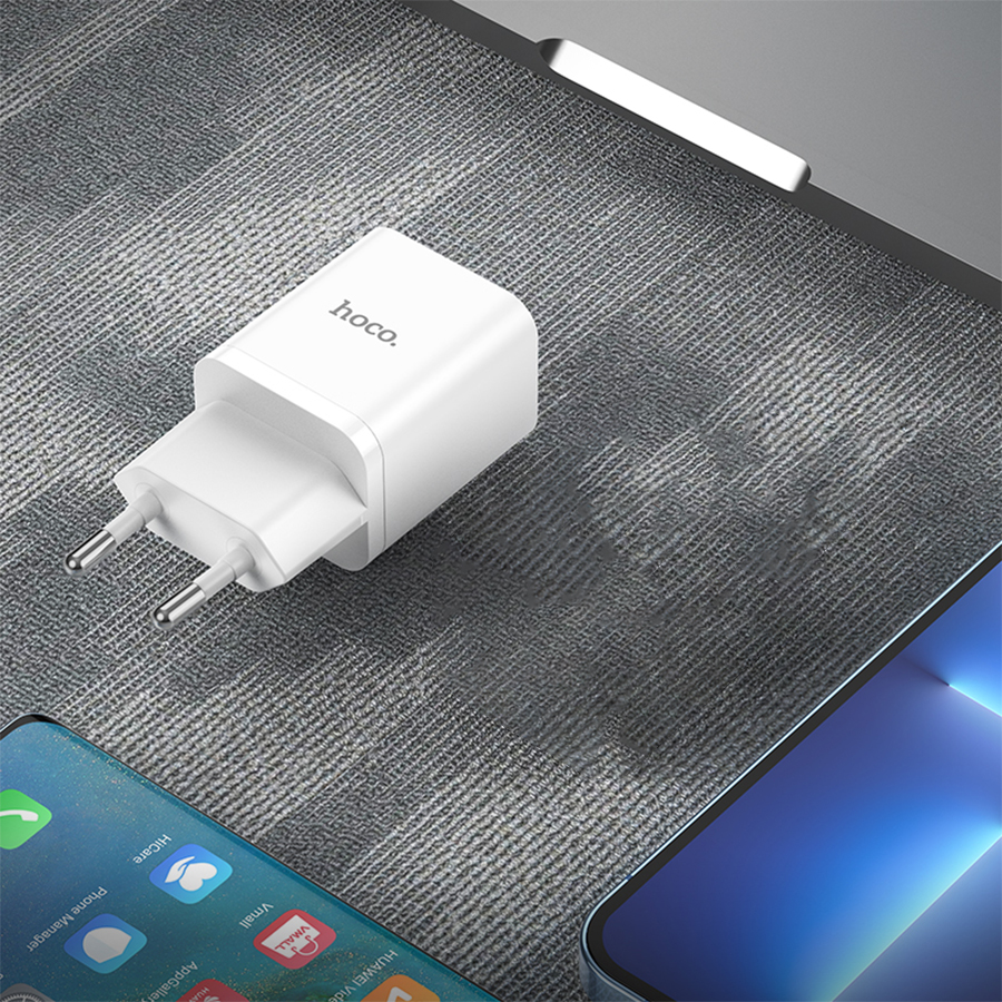 Сетевое зарядное устройство HOCO N28 Founder 1xUSB + 1xUSB-C, 20W, белый фото