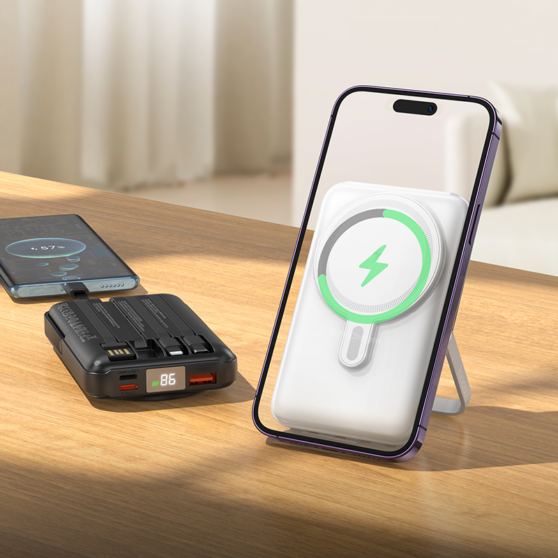 Портативный аккумулятор HOCO J135 Rico, встроенный кабель Lightning + Type-C, 22.5W, 10000 мА⋅ч, черный фото