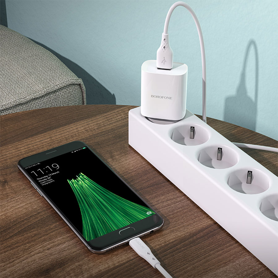 Сетевое зарядное устройство BOROFONE BN1 Innovative 1xUSB с Кабелем USB - Micro, 2.1A, белый фото