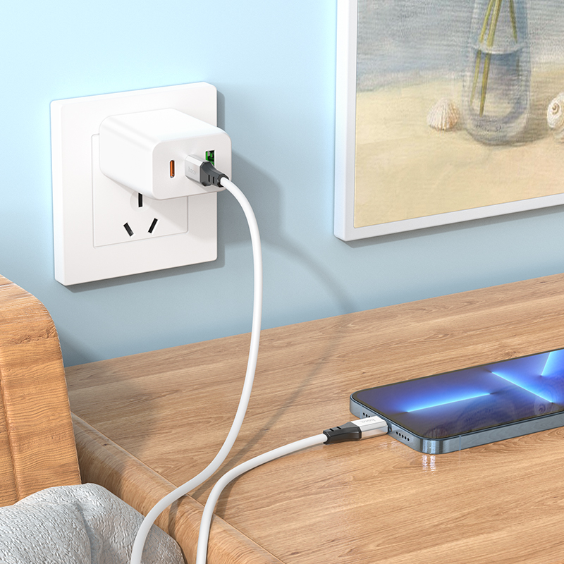 Кабель USB-C HOCO X86 Spear silicone Type-C - Lightning, 20W, 1 м, белый фото