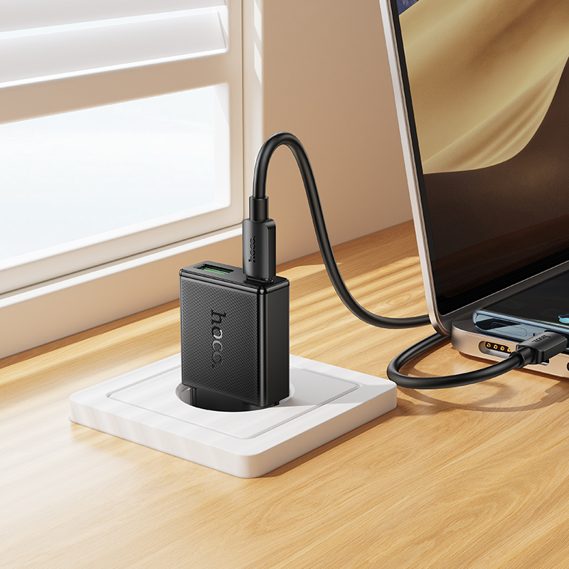 Сетевое зарядное устройство HOCO N73 Speed 1xUSB + 1xUSB-C, 3A, 20W, черный фото