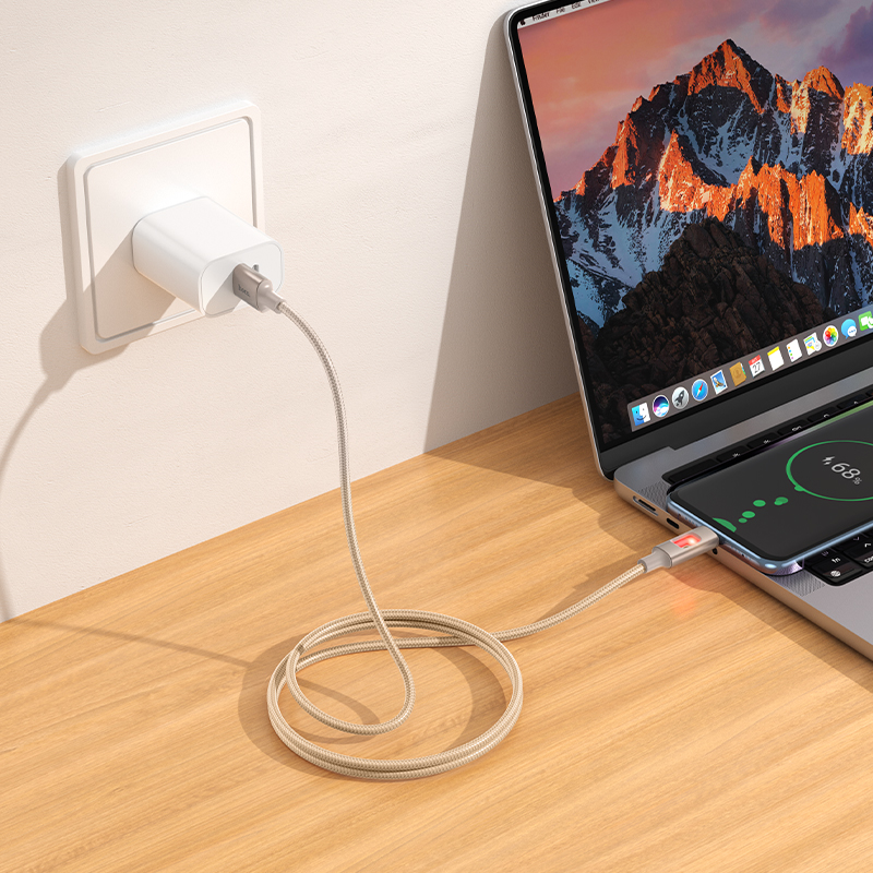 Кабель USB HOCO U144 Charging USB - Type-C, 3A, 1.2 м, золотой фото