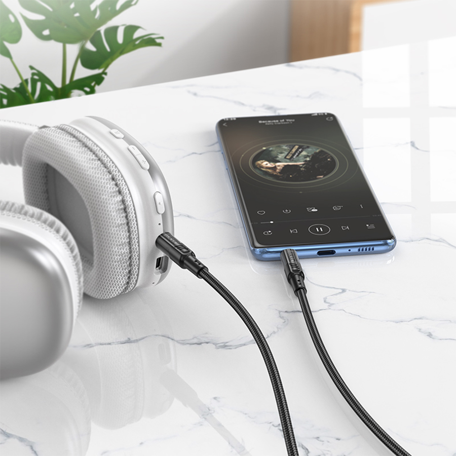 Аудиокабель HOCO UPA27 Spirit AUX Jack 3,5 (m) - Jack 3,5 (m), 1.2 м, черный фото