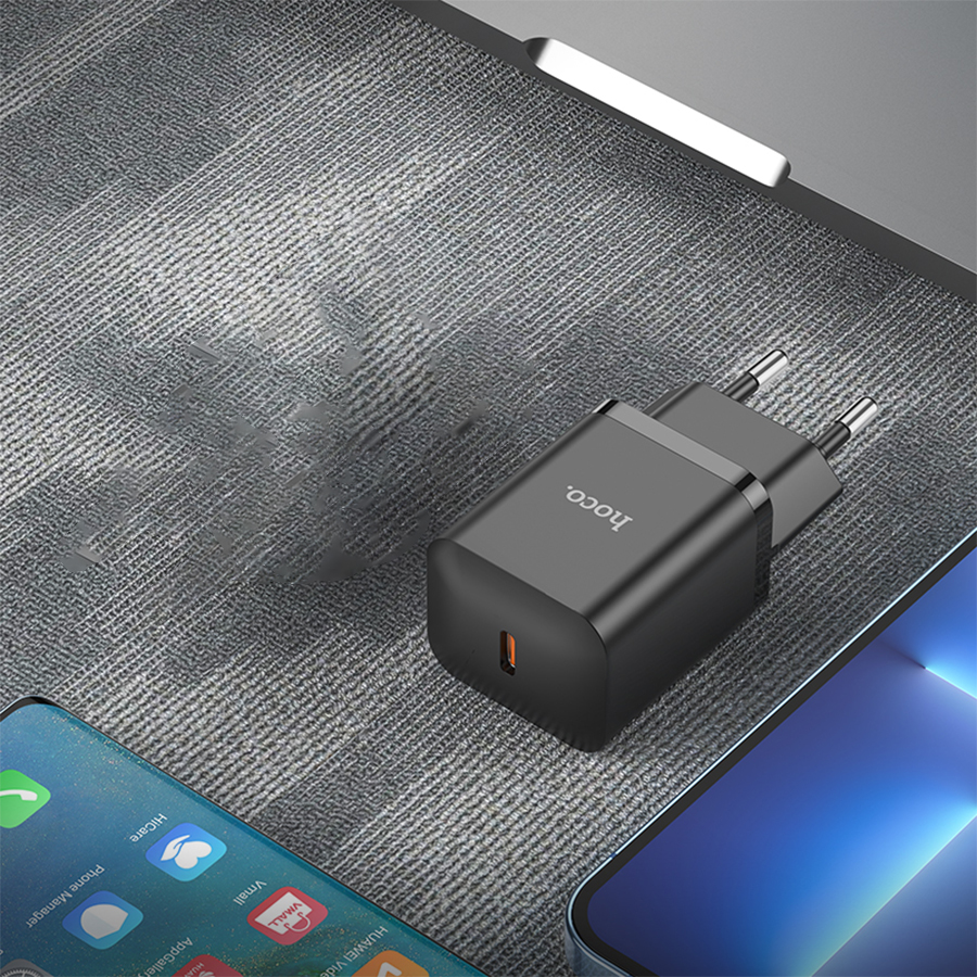 Сетевое зарядное устройство HOCO N27 Innovative 1xUSB-C с Кабелем Type-C - Lightning, 20W, черный фото