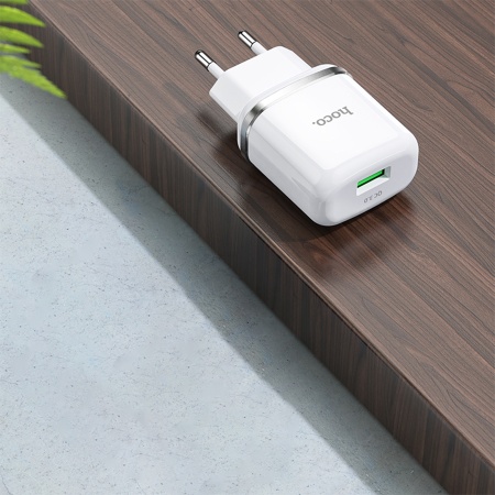 Сетевое зарядное устройство HOCO N3 Special 1xUSB, 3A, 18W, белый фото