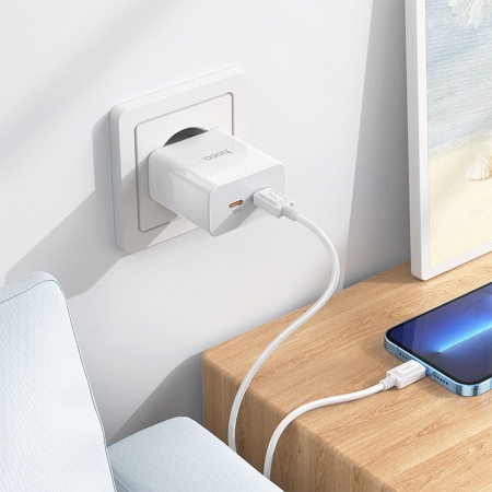 Сетевое зарядное устройство HOCO C108A Leader 2xUSB-C, 3.0A, 35W, белый фото