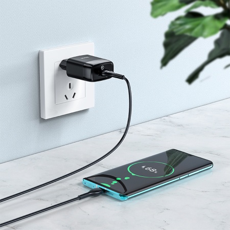 Сетевое зарядное устройство HOCO C72Q Glorious 1xUSB, 3.0A, 18W, черный фото