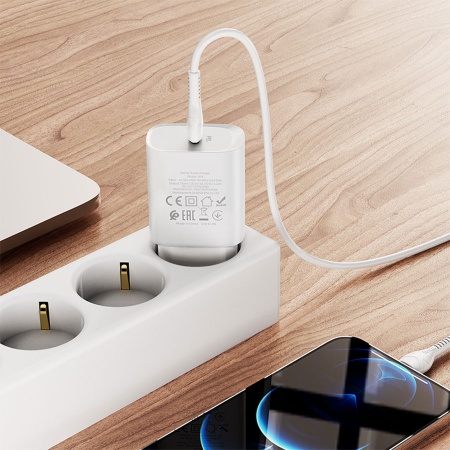 Сетевое зарядное устройство HOCO N14 Smart 1xUSB-C, 3.0A, 20W, белый фото
